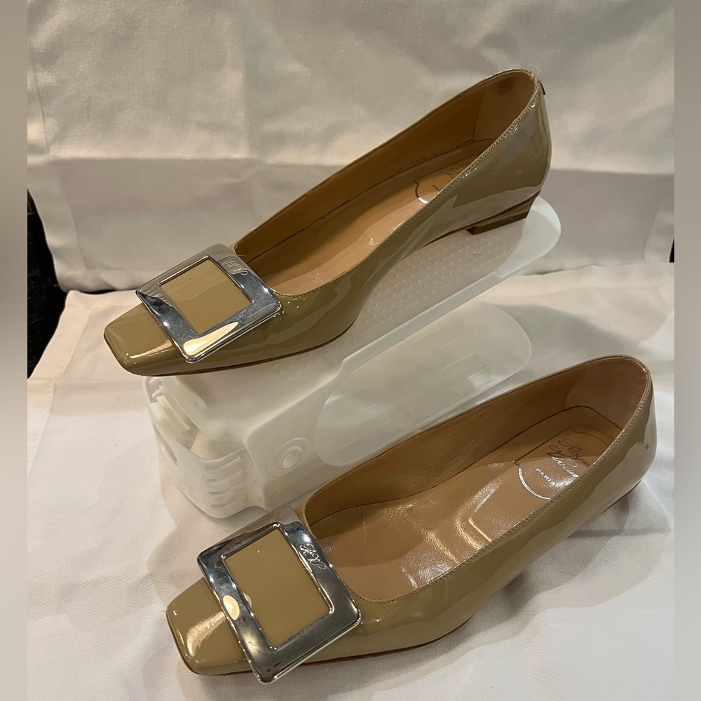 Roger Vivier Belle Metal Buckle Ballerinas in Patent Leather 36 Made in Italy
